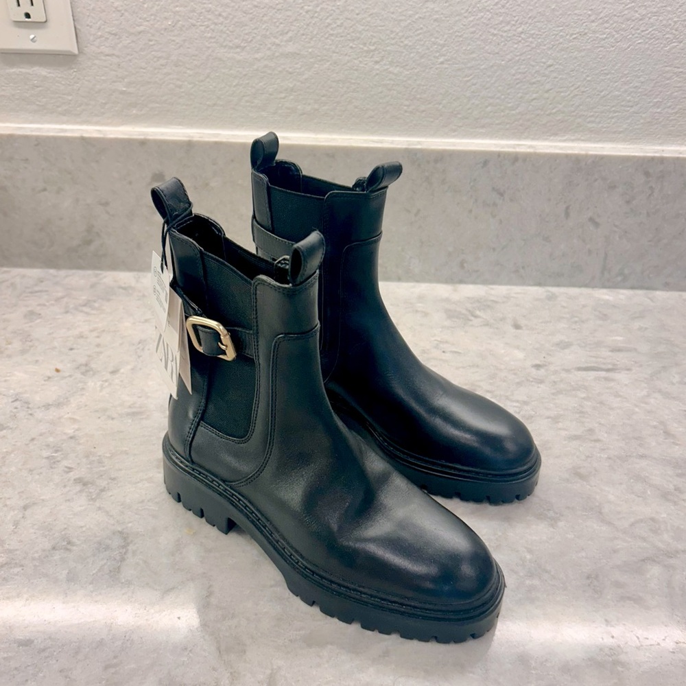 NWT Zara boots with gold buckle
